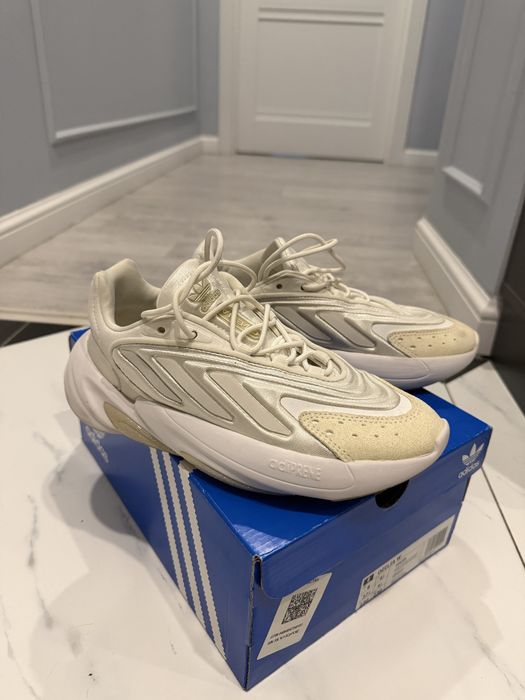 Кроссовки Adidas, 36 размер