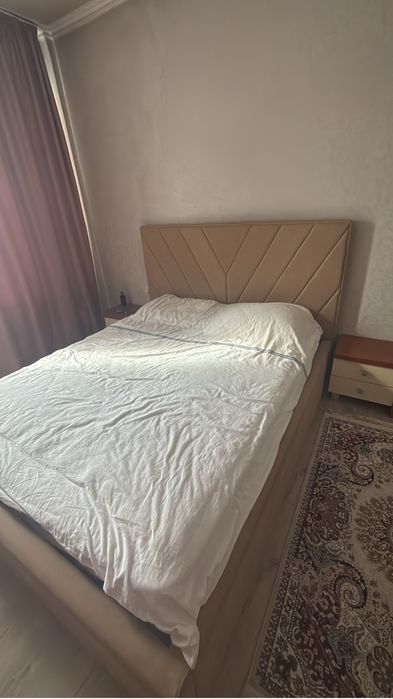 Двухспальная кровать