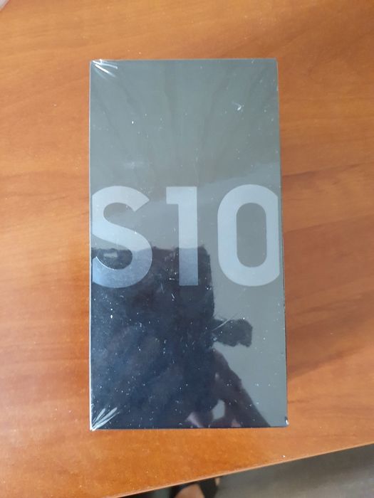 Samsung Galaxy  S10 смартфон новый