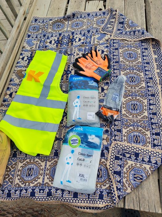 Спецодежда сатылмга бар,комбинезон и т б