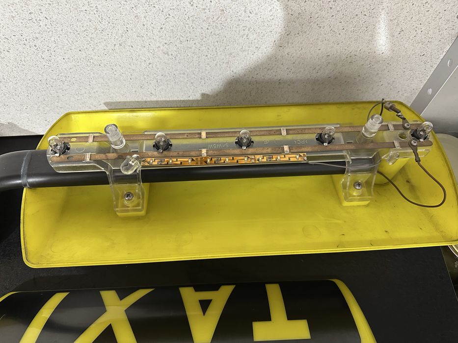 Оригинални табели TAXI