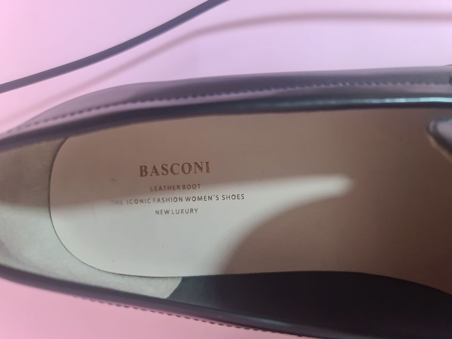 Лоферы кожаные Basconi