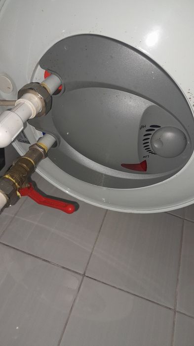 Аристон сатылады 80л