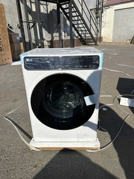 Стиральная машина LG 9 кг F2T9FW9W AI DD TurboWash Steam+ Wi-Fi