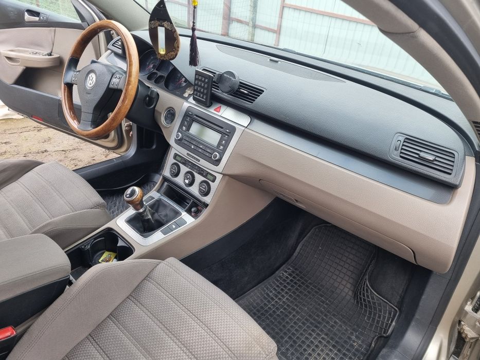 Vând vw passat b6 2400e