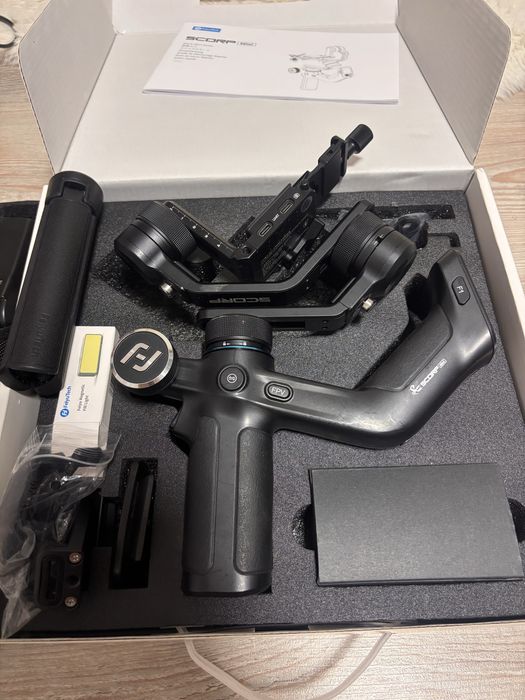 Vand sony 6300, 2 obiective, blit, stabilizator