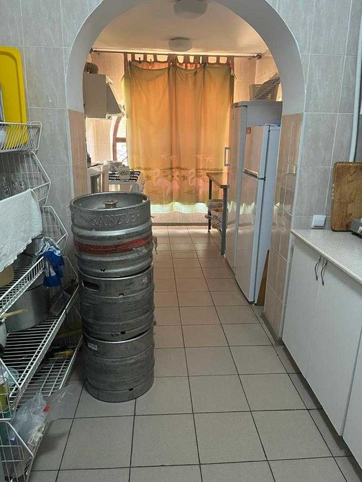 Сдаю в аренду кафе в центре города