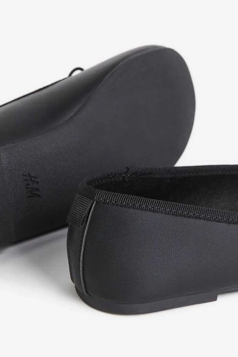 Нови обувки тип пантофки H&M