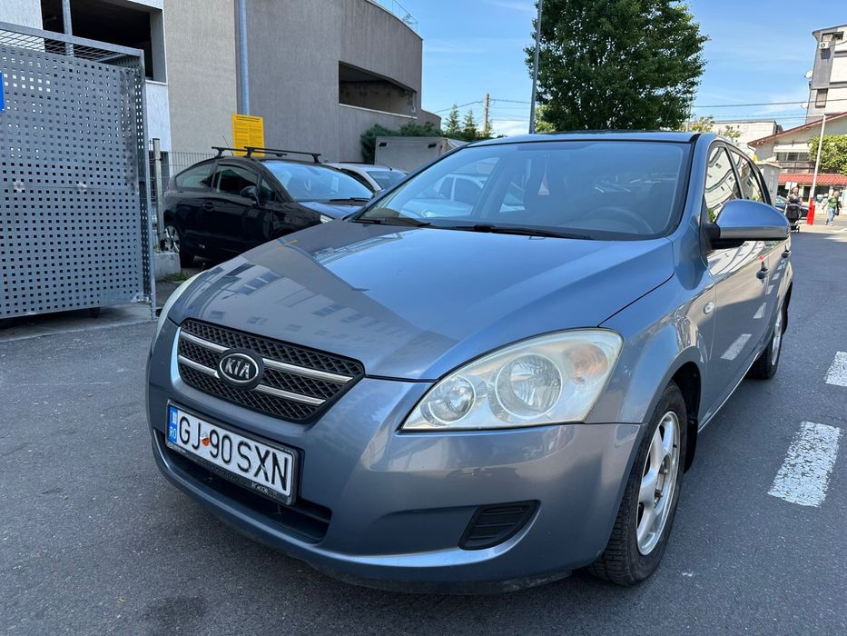 Kia Ceed 2009 • 1.4 Benzină • Unic Proprietar • AC • 2 Seturi Roți • 200.000 km