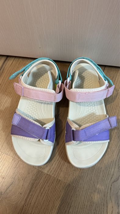 детски сандали, чехли и пантофи-23,25,26,28,29,31,32,33,34,35,36, 37