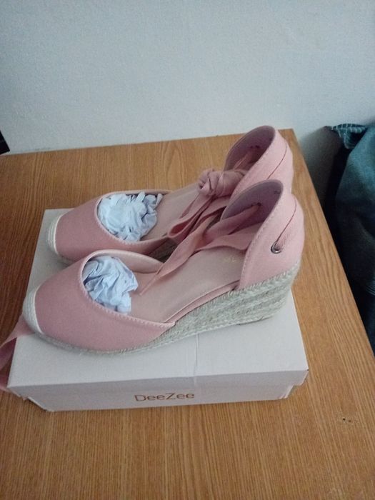 Sandale elegante DeeZee