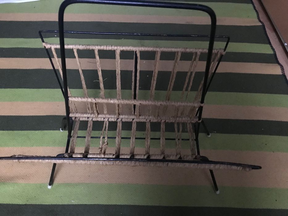 Кошница за списания