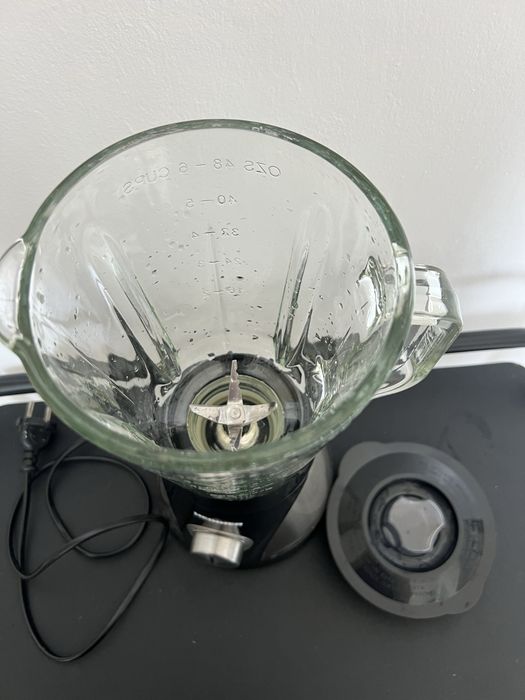 Blender Heinner Optimix 600W, vas din sticlă 1,5 L