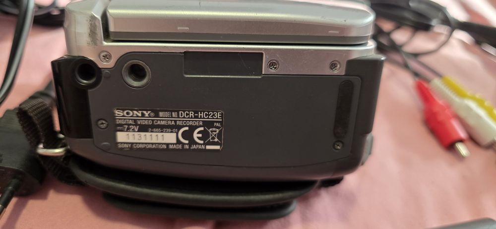 Camera video cu caseta miniDV, Sony DCR-HC23E + placa de captura