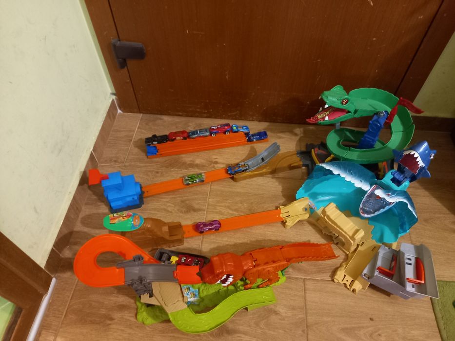 Hot wheels писти