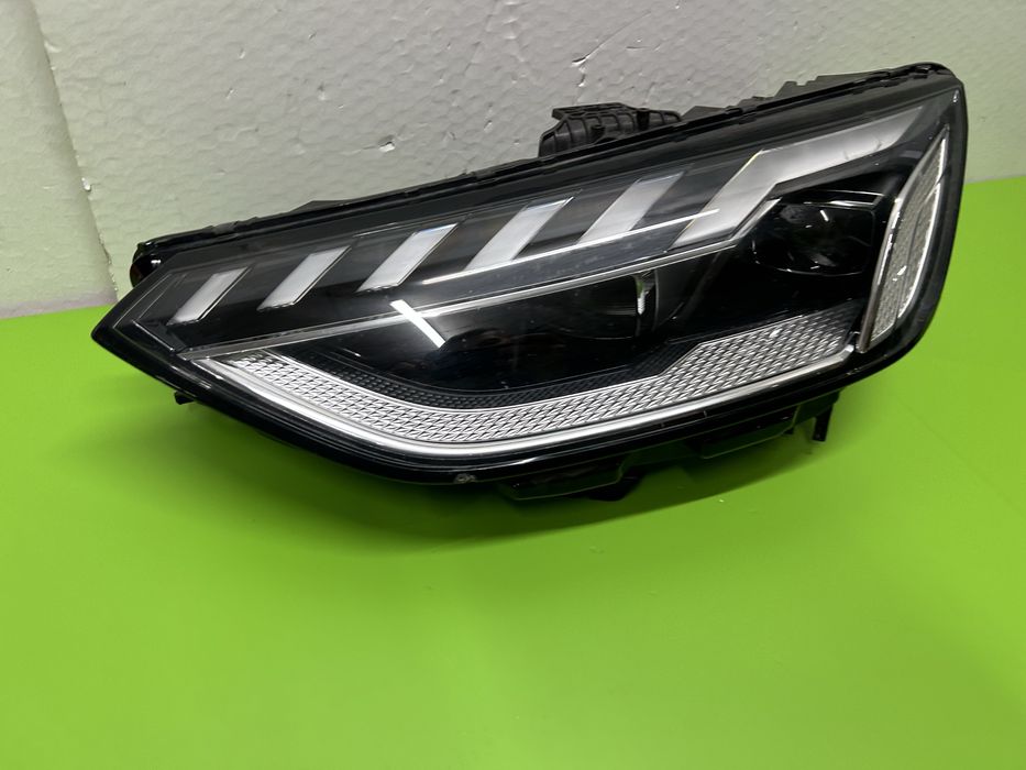 Far faruri Audi A4 B9 facelift full led matrix 8w0941035 E