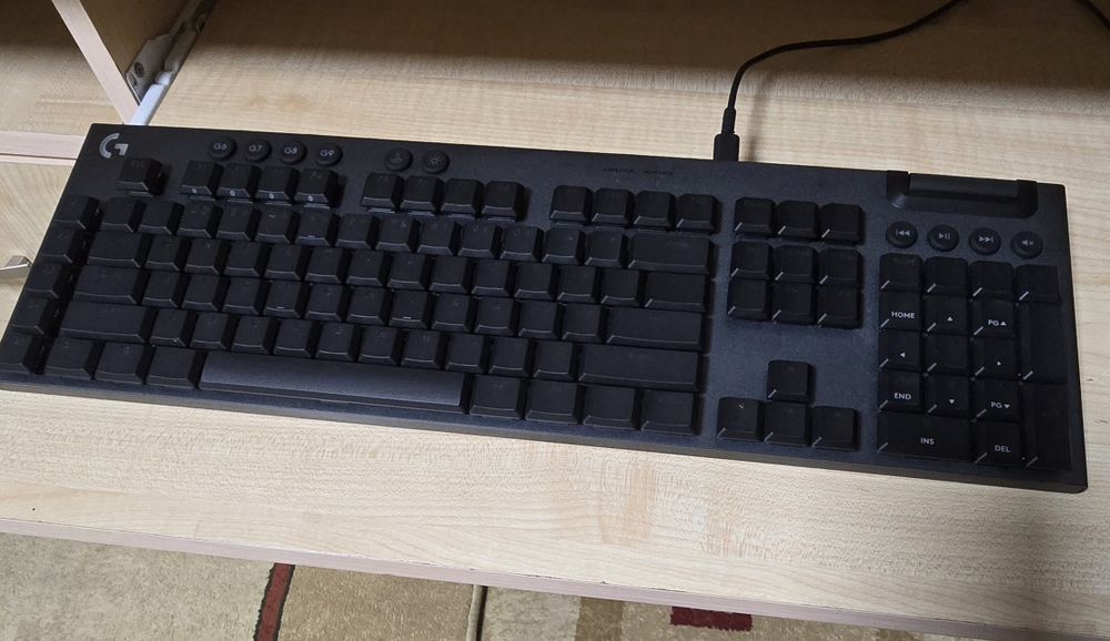 Logitech G915X клавиатура