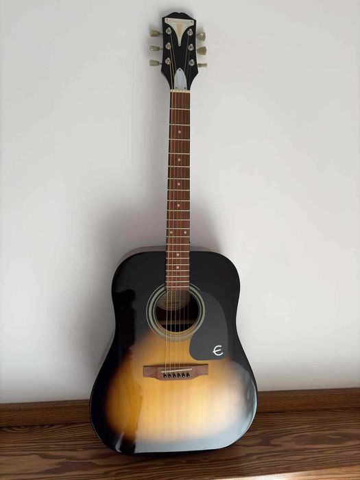 Chitară acustică Epiphone PRO-1