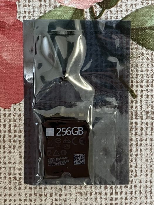 Microsoft 256GB M.2 NVMe 2230 SSD [Модел 1911]