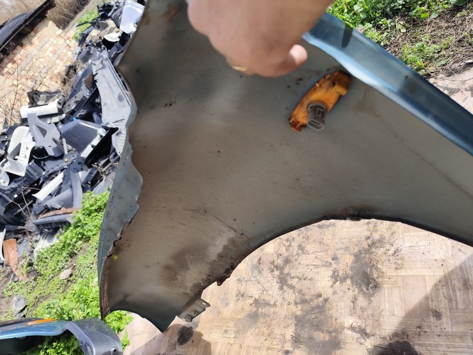 Ляв и Десен калник-Hyundai Santa fe-2005г