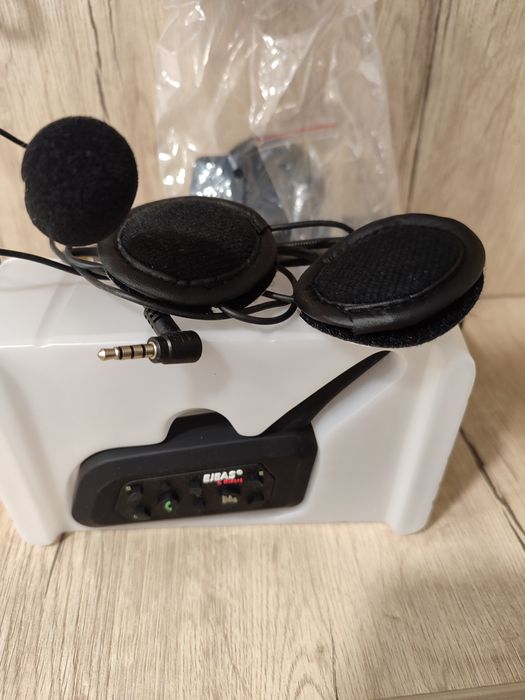 Разговорно устройство за каска ejeas