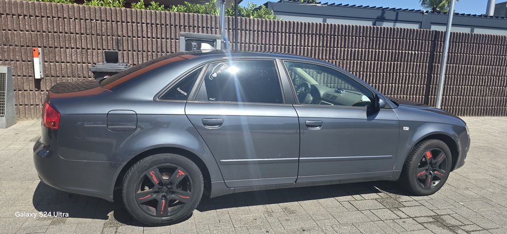 AUDI A4 0 — imagine 3