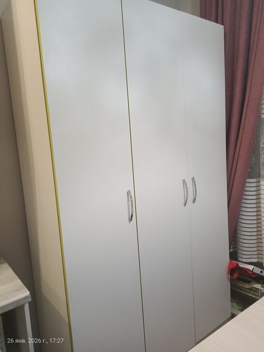 Продаётся шкаф с полками