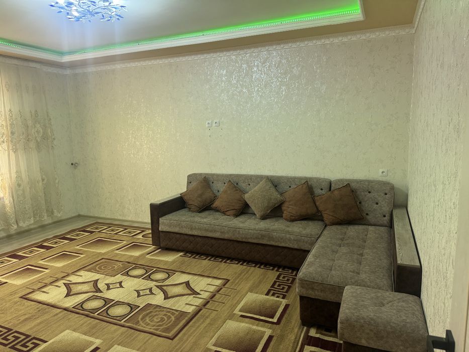 Uchaska sotiladi 3.9 sotx 6 xona 2 ta sanuzel