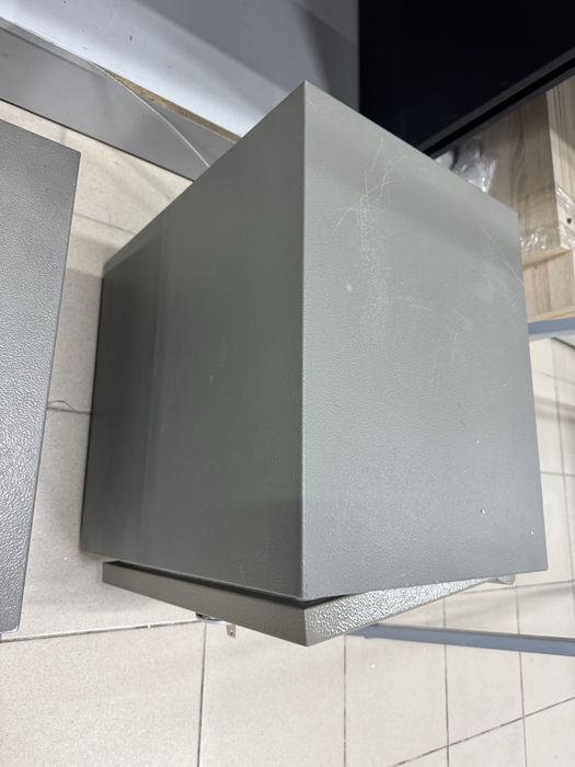 Сейфы разныз размеров