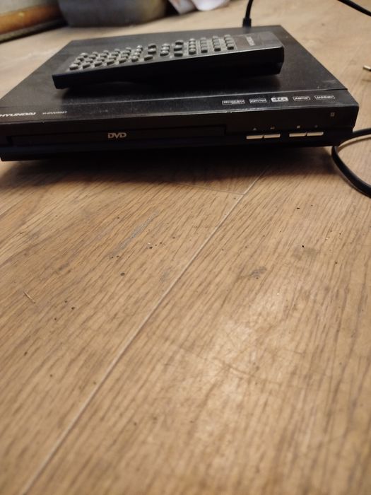 Двд проигрователь. Supra.