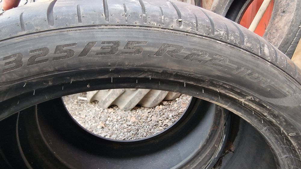 Anvelope 325/35R22 marca Pirelli, DOT 2024/2021,6 mm