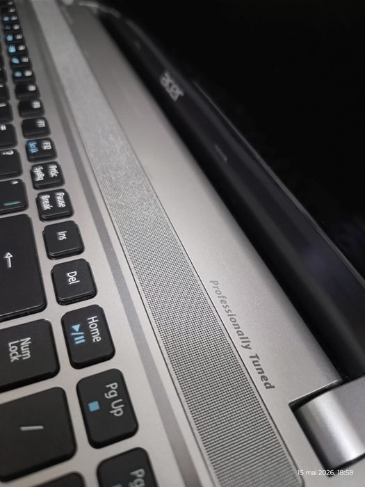 Laptop Multimedia Acer Aspire V3-571 | i3-2310M (2,40 GHz) | 8 GB RAM (Upgrade) | SSD 128 GB Stocare | Sunet Dolby |