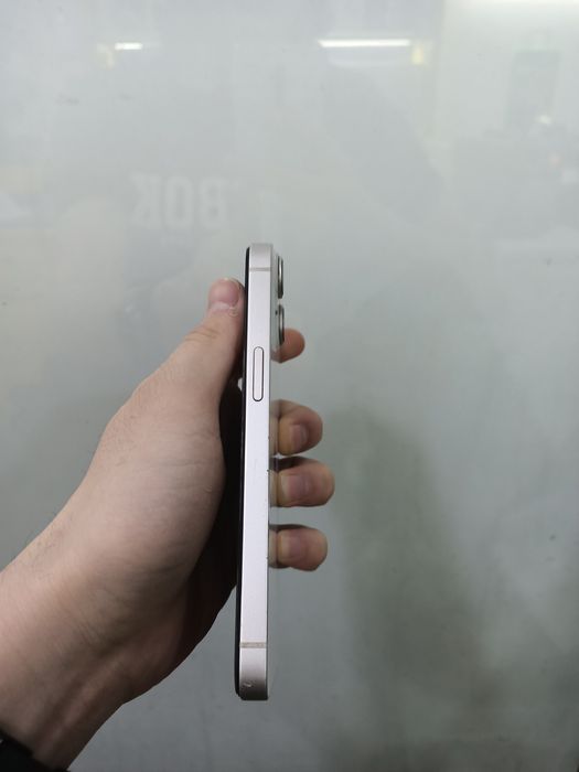 Продам Айфон 14 128gb