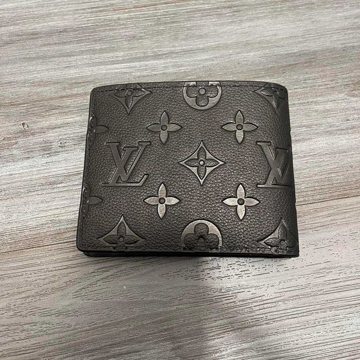 Portofel Louis Vuitton Monogram LV Negru, din Piele Texturată