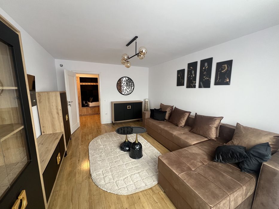Inchiriez apartament pe Bld. Mihai Viteazul , Sibiu