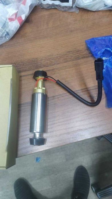 Насос подкачки Komatsu PC300-8