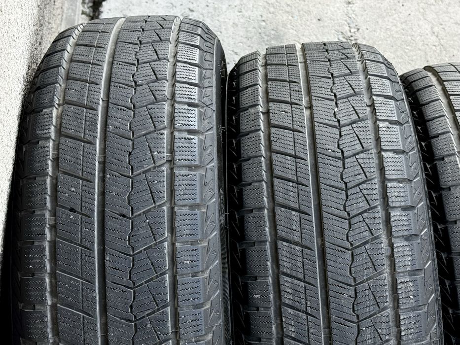 215|55 R17. Sonix.