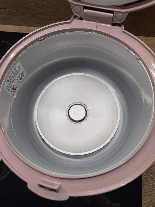 Aparat de gatit orez