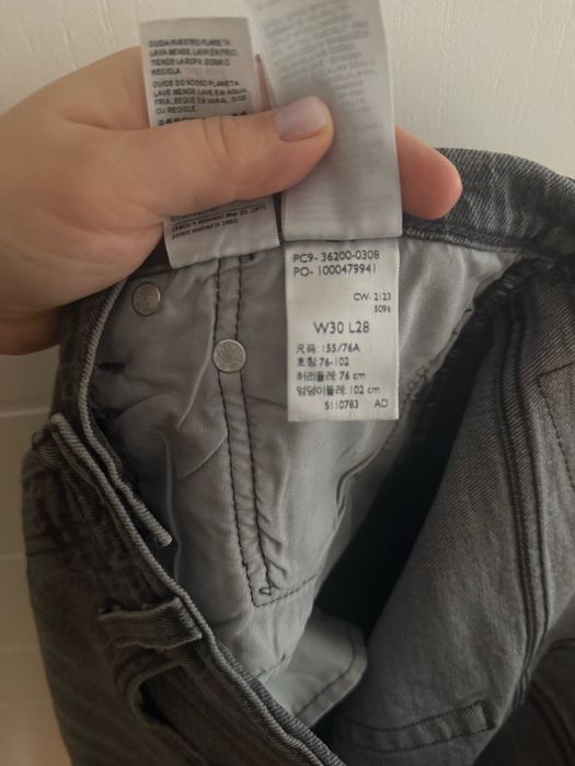 Blugi Levis originali 30/28 si 30/30