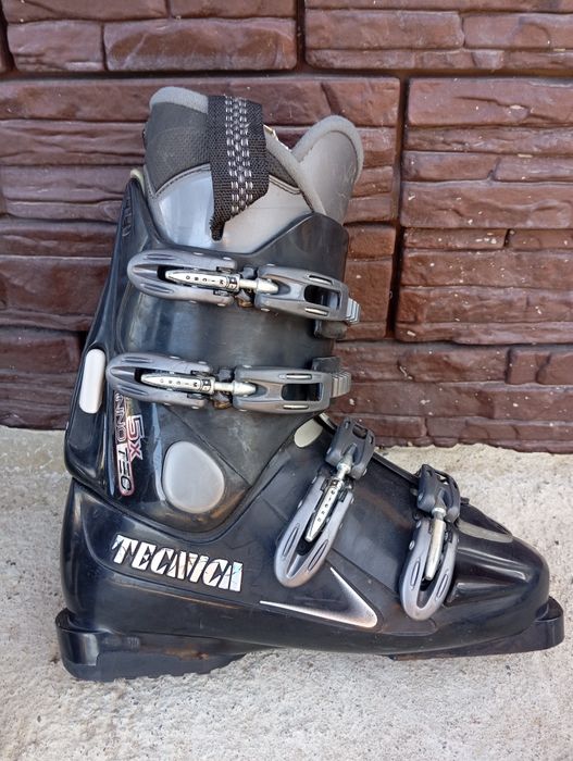 Продам горнолыжные лыжи