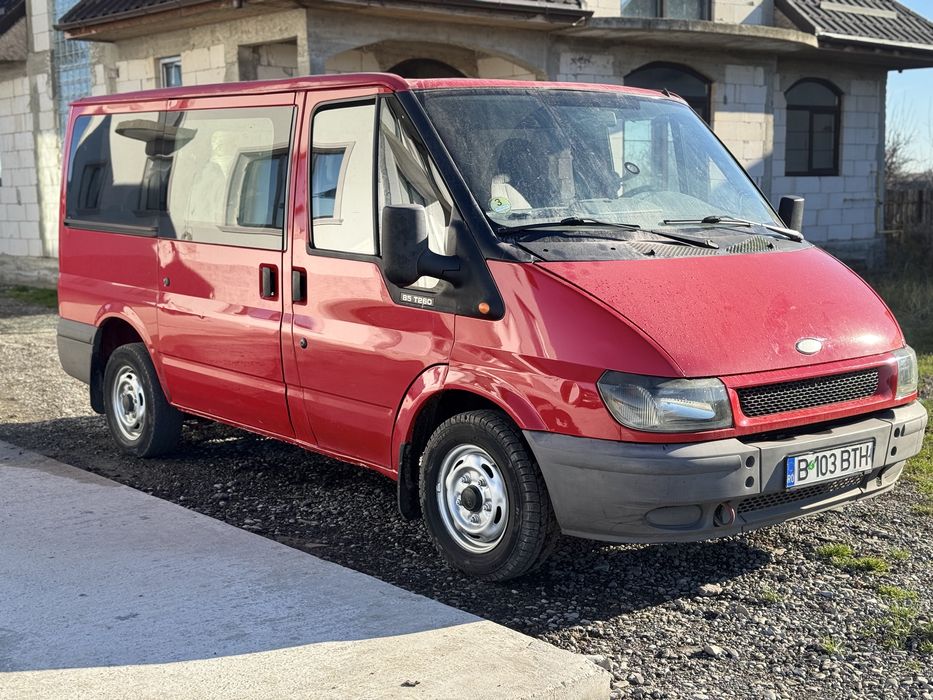 Ford transit 8+1 locurii