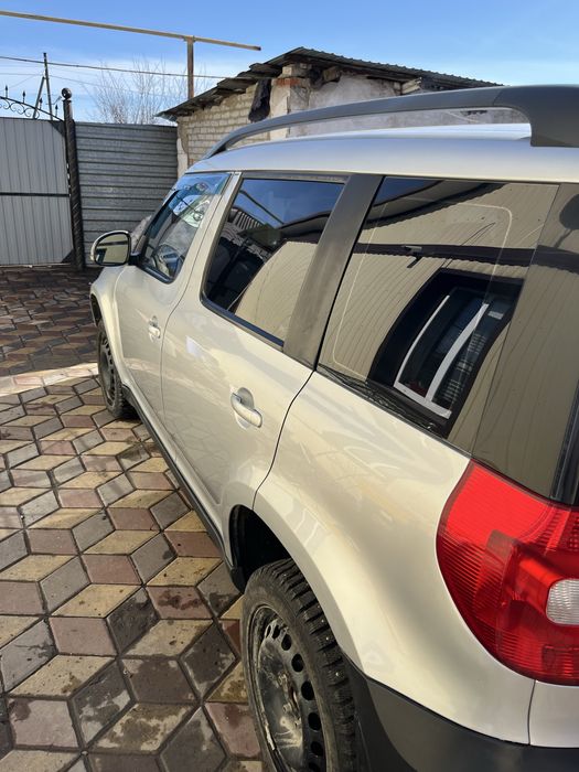 Авто Шкода йети.