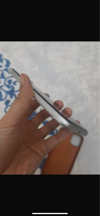 Продам Айфон 11 белый 128 память