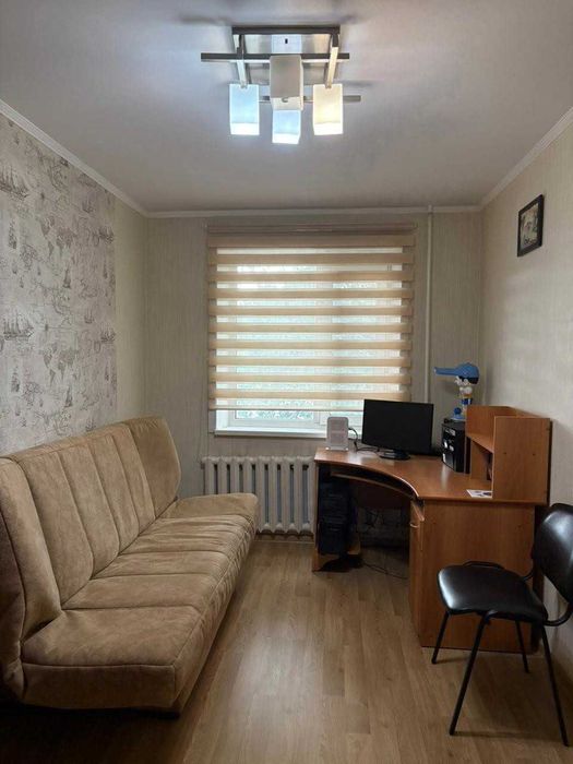 Продажа 4-комнатной квартиры 9 микрорайон