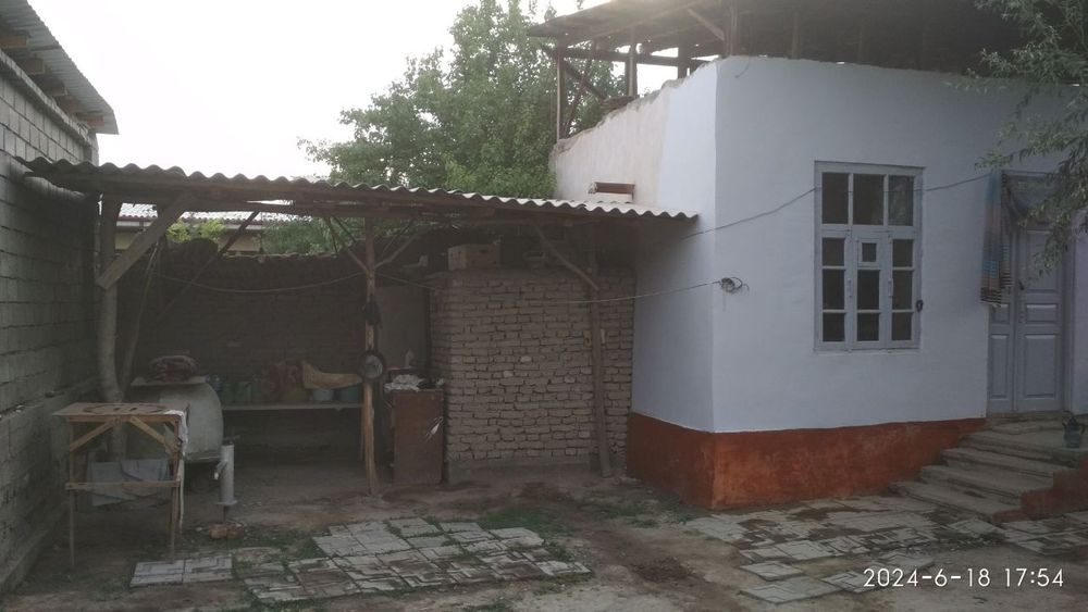 Uy sotiladi pul zarur