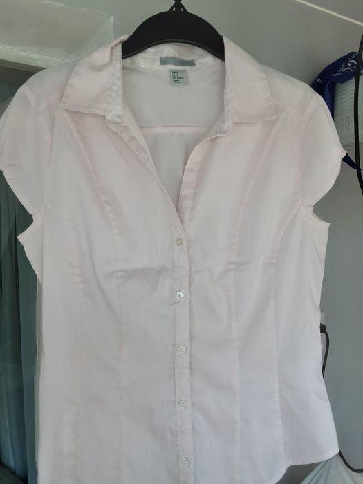 Продаются  очень дёшево, платья