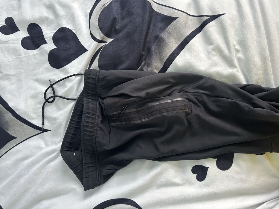 Pantaloni nike tech