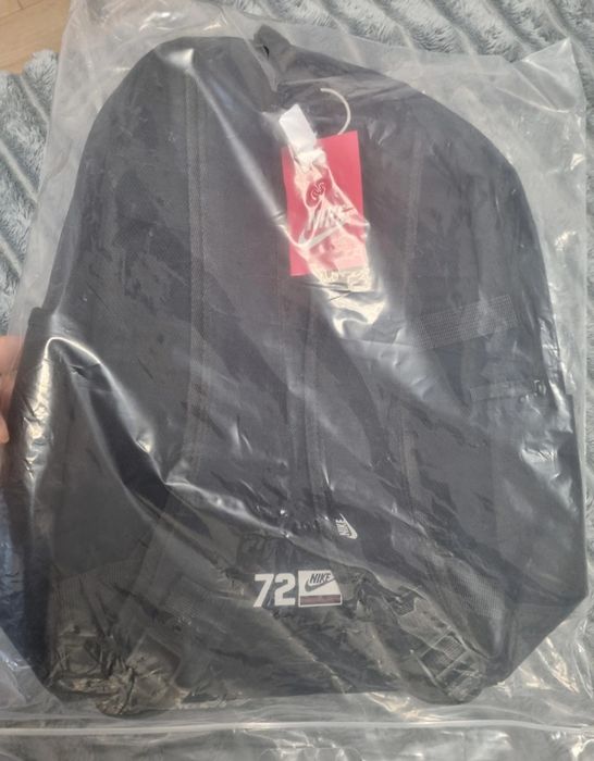 Rucsac nou Nike cu etichetă