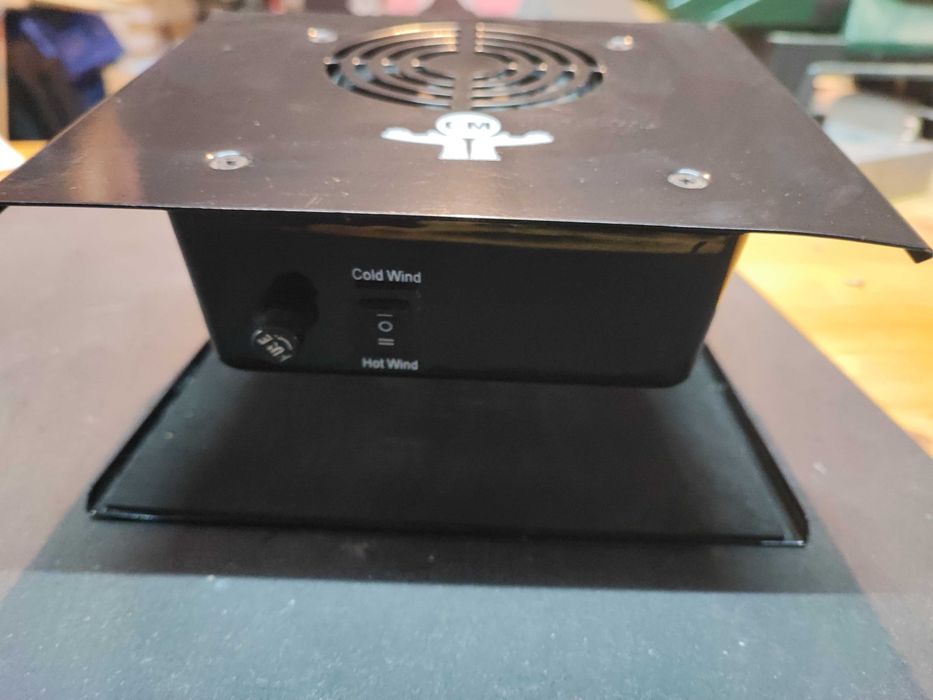 uscator unghii semiprofesional cu ventilatie calda/rece