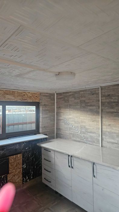 Vand casuta pentru targuri de craciun sau gogosarie